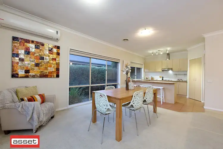Fifth view of Homely house listing, 2 Louise Mack Walk, Lynbrook VIC 3975