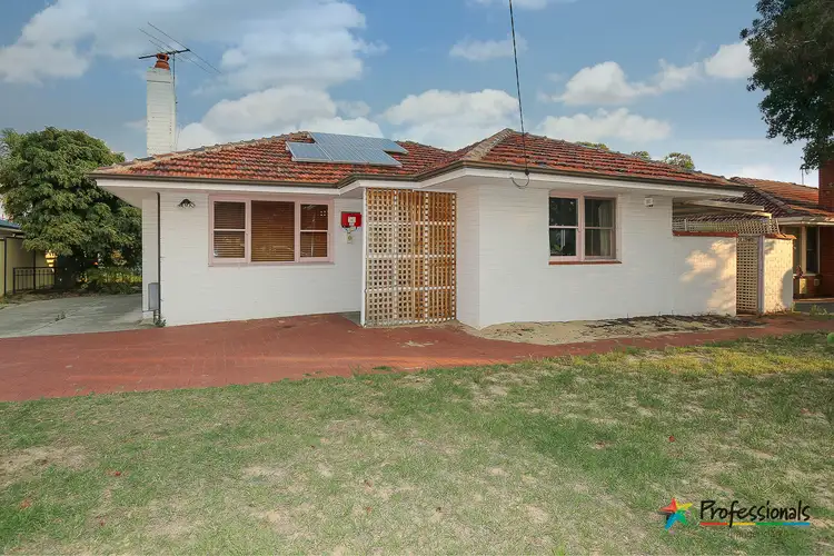 Second view of Homely house listing, 6 Steyning Way, Westminster WA 6061