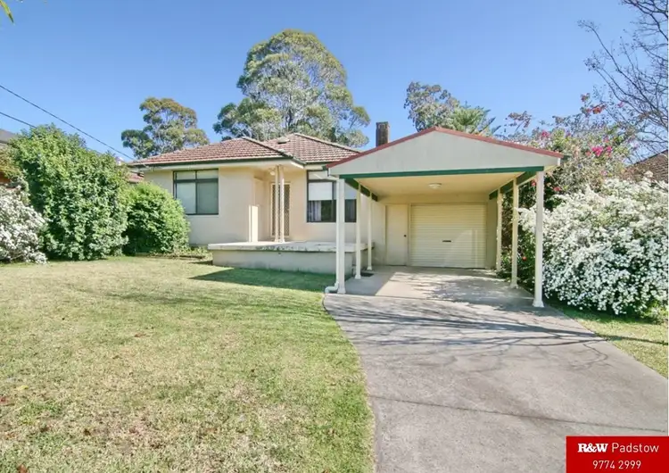 4 Robyn Street, Revesby NSW 2212