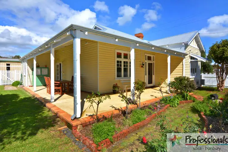 27 The Crescent, Brunswick WA 6224