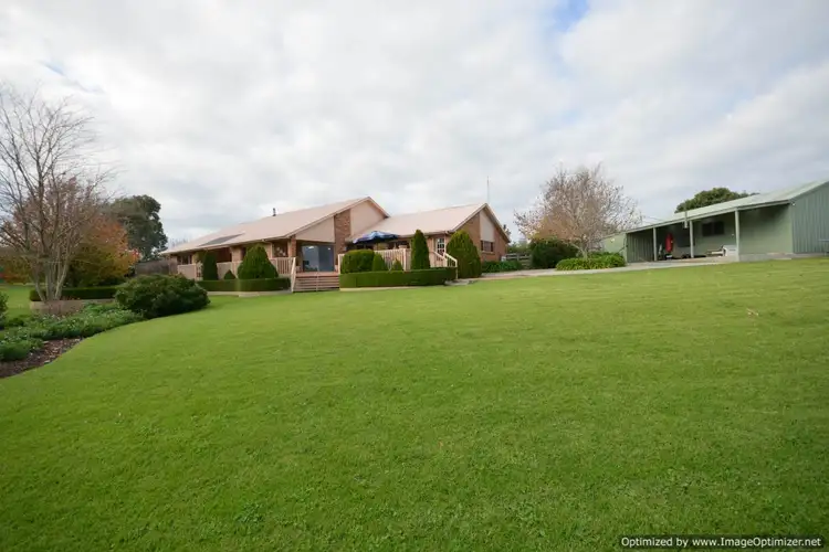 Third view of Homely house listing, 8 Howitt Avenue, Bairnsdale VIC 3875
