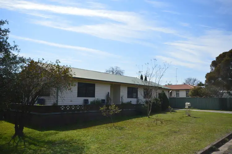 12 Belmont Avenue, Cessnock NSW 2325