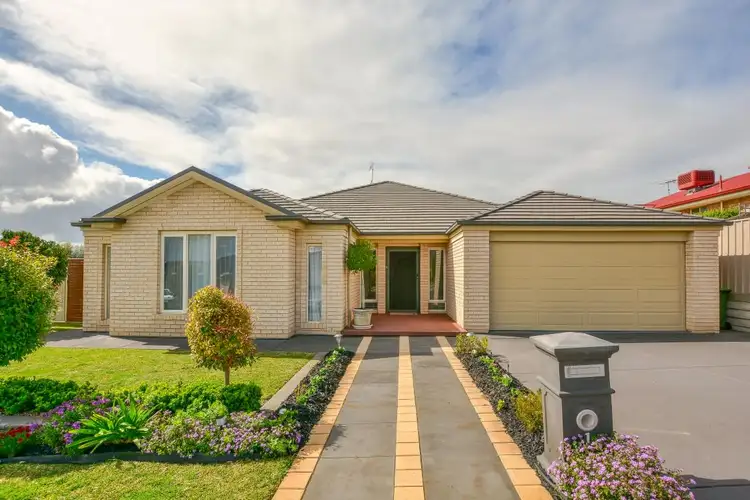 1 Stafford Court, Craigmore SA 5114
