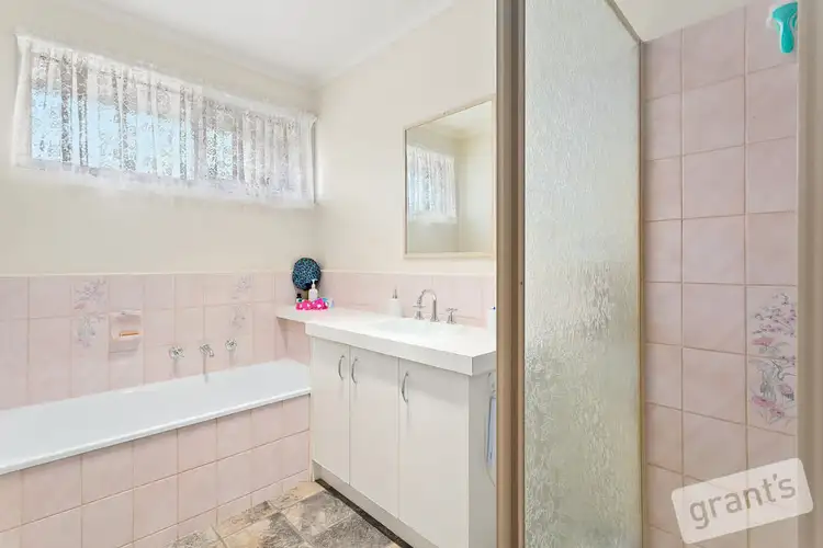 Seventh view of Homely house listing, 5 Harness Place, Pakenham VIC 3810