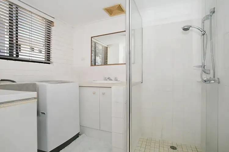 Sixth view of Homely unit listing, 3/17 Huth Street, Labrador QLD 4215