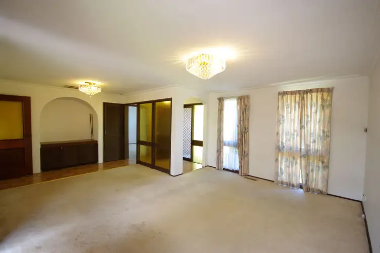 Fourth view of Homely house listing, 2 Terrell Close, Endeavour Hills VIC 3802