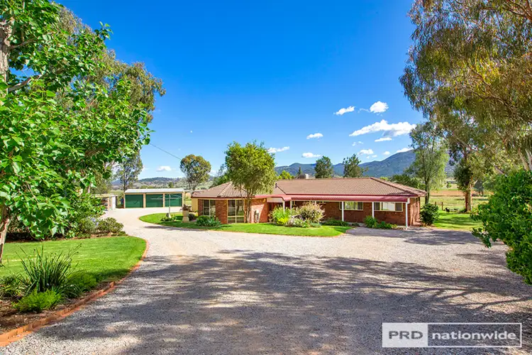 18 Carey Place, Tamworth NSW 2340
