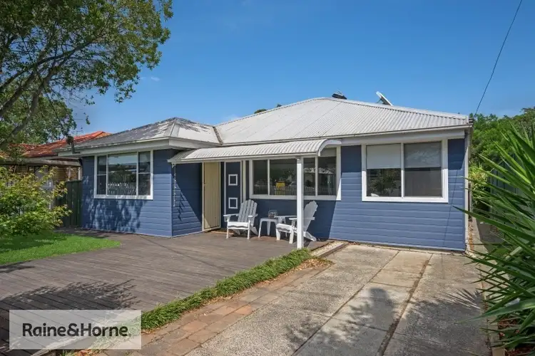 7 Darley Road, Umina Beach NSW 2257