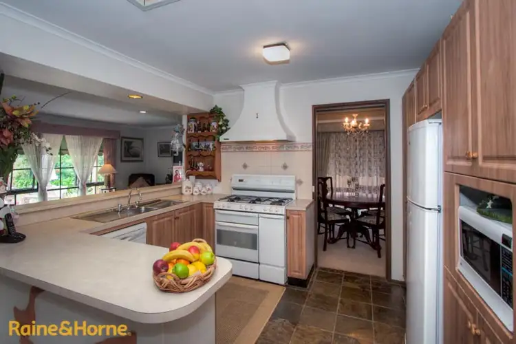 Sixth view of Homely house listing, 2 Counsel Crt, Sunbury VIC 3429