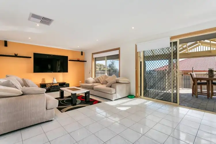 Sixth view of Homely house listing, 8 Sunset Court, O'sullivan Beach SA 5166