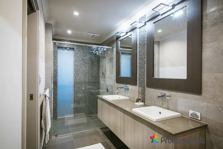 Sixth view of Homely house listing, 5 Pallarup Crescent, Ellenbrook WA 6069