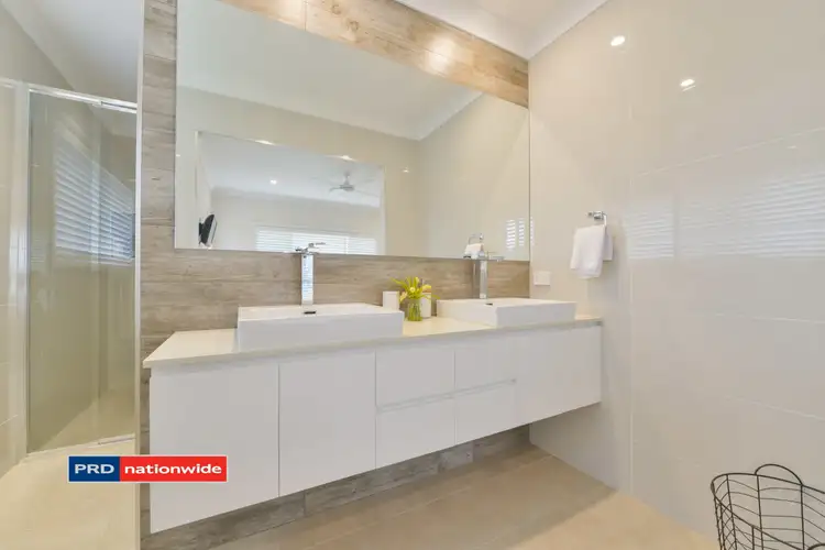 Fifth view of Homely house listing, 8 Daintree Circuit, Tamworth NSW 2340
