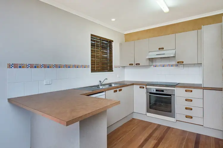 Fifth view of Homely house listing, 4 Melinda Court, Springwood QLD 4127