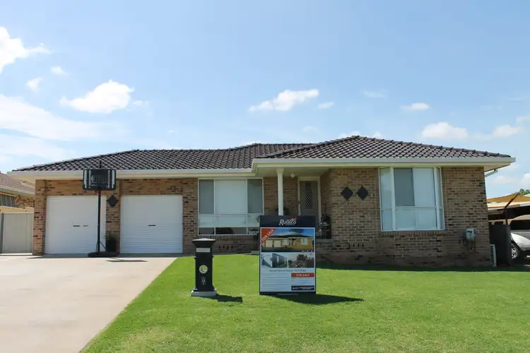 9 Deodara Drive, Inverell NSW 2360