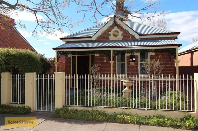169 Keppel Street, Bathurst NSW 2795