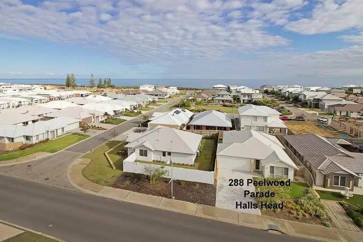 288 Peelwood Parade, Halls Head WA 6210