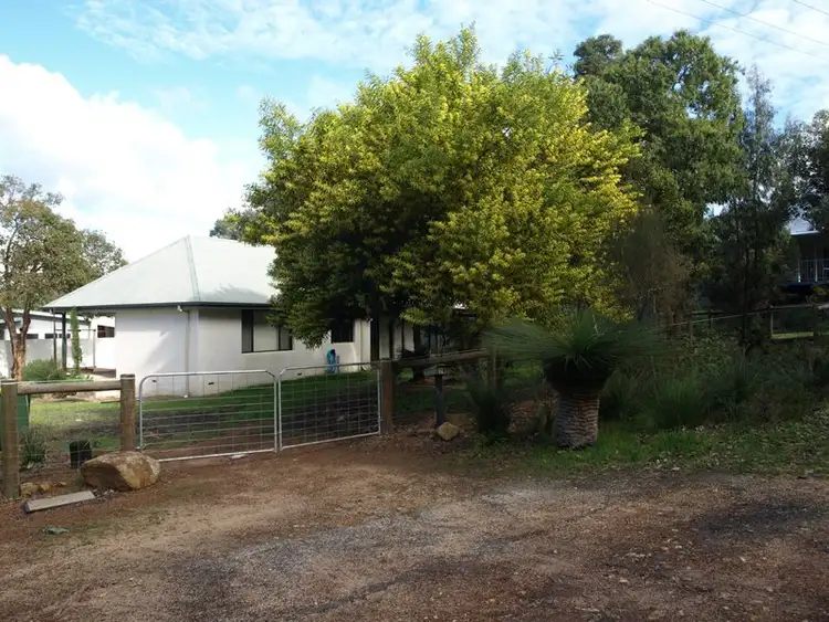28 Chapman Street, Dunsborough WA 6281