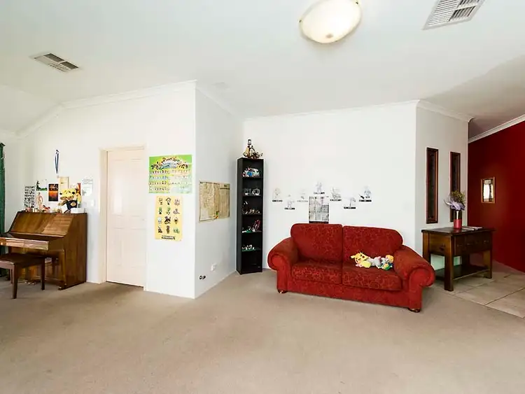 Fifth view of Homely house listing, 5 Jingella Mews, Viveash WA 6056