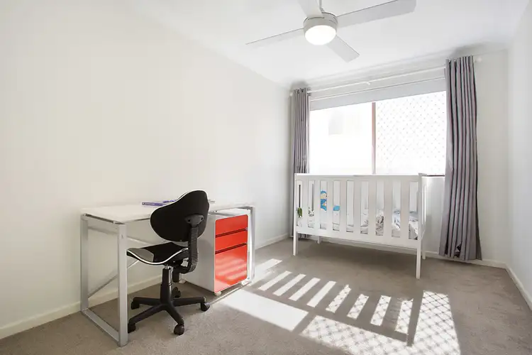 Sixth view of Homely apartment listing, 2/26 Stanhill Drive, Chevron Island QLD 4217