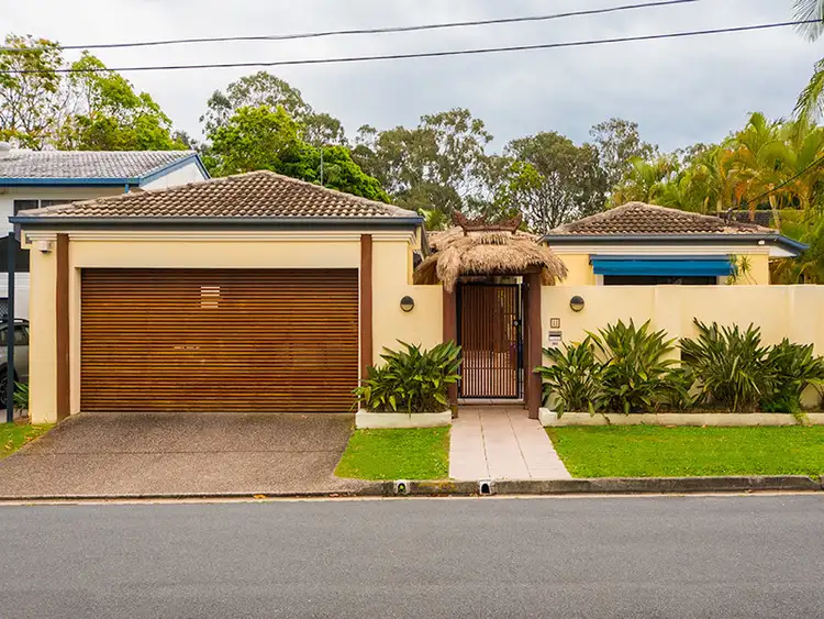 11 Mentone Ave, Bundall QLD 4217