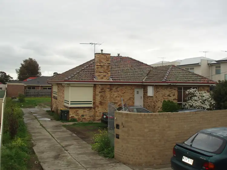 39 Belair Avenue, Glenroy VIC 3046