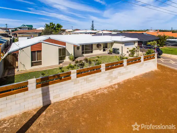 Second view of Homely house listing, 19 Olive Street, Tarcoola Beach WA 6530