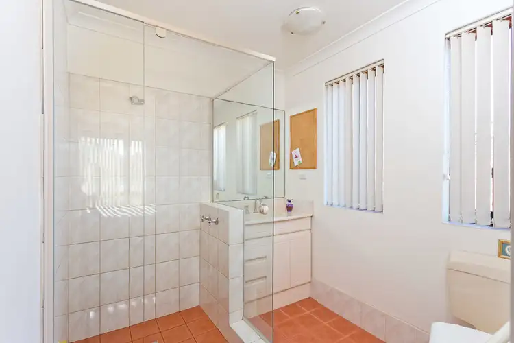 Sixth view of Homely house listing, 12 Orwell Court, Munster WA 6166