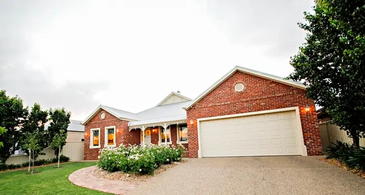 13 Brooks Street, Griffith NSW 2680