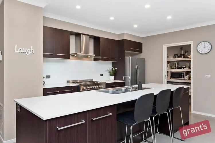 Third view of Homely house listing, 6 Swallow Court, Berwick VIC 3806