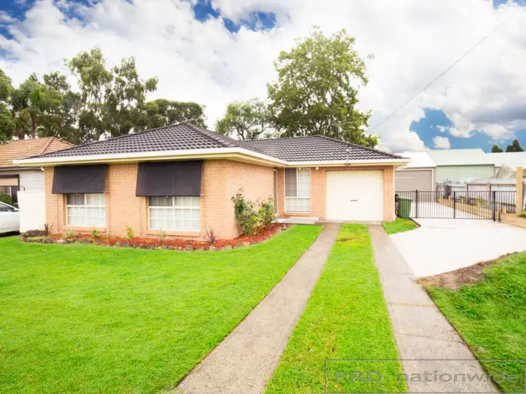 6 Devon St, Greta NSW 2334