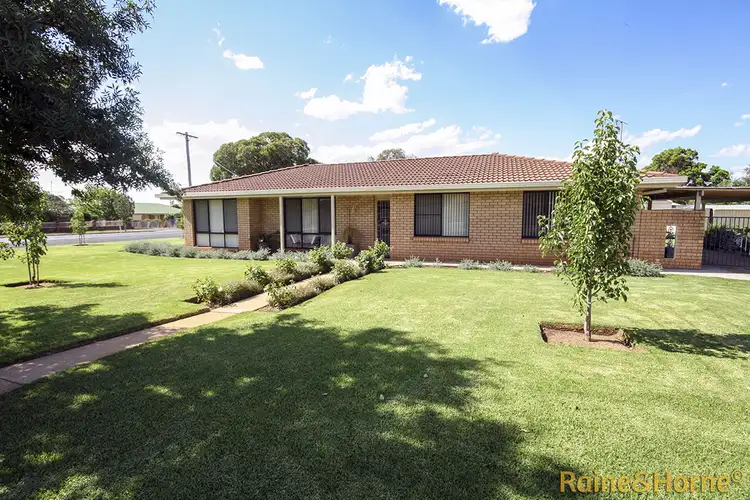 195 Alagalah Street, Narromine NSW 2821
