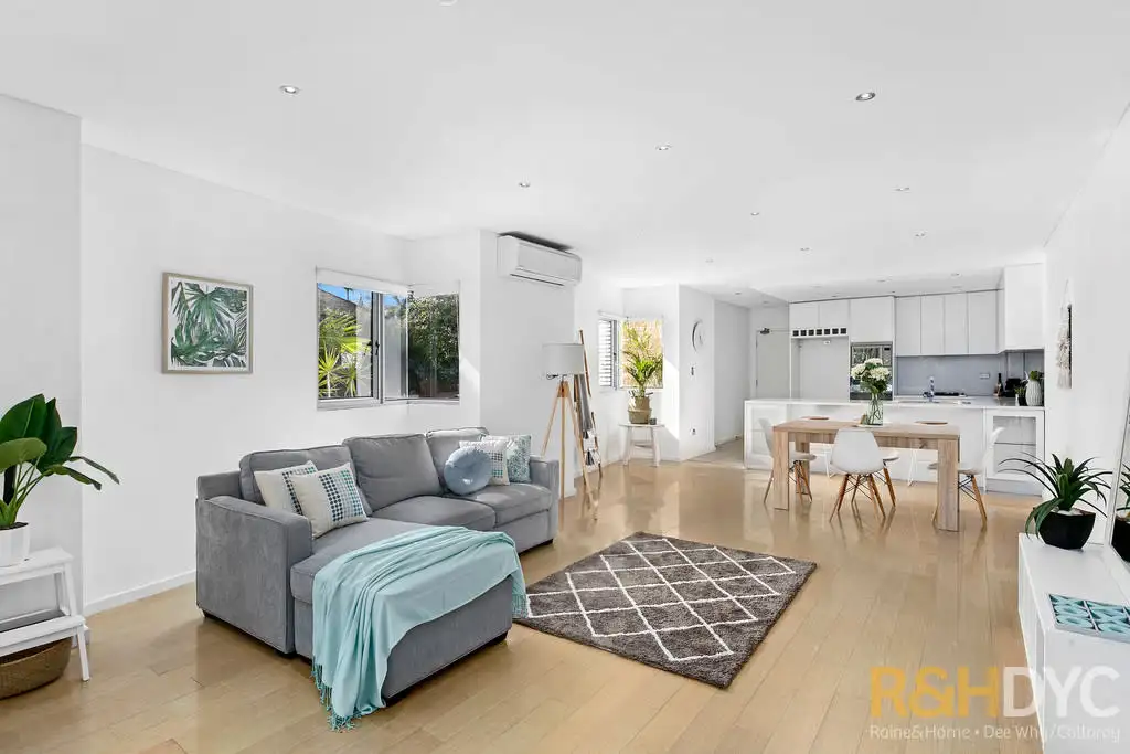 Main view of Homely unit listing, 3/30 Lismore Avenue, Dee Why NSW 2099