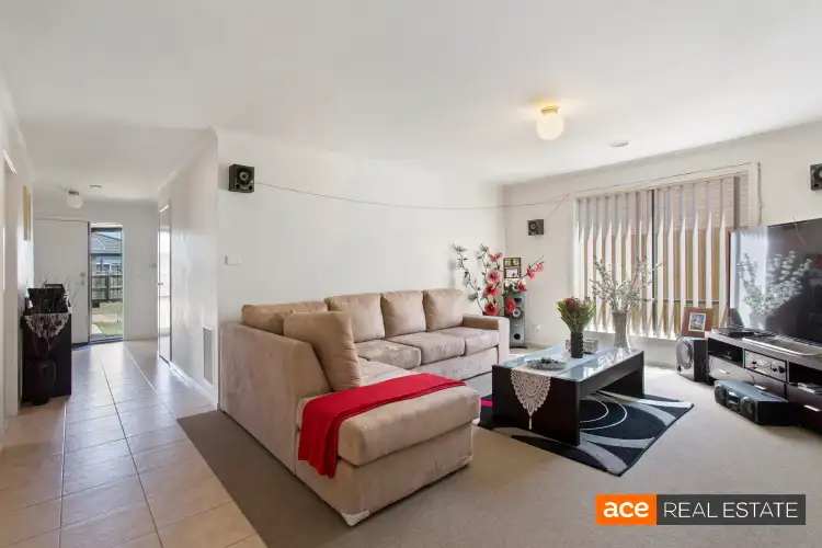 Fifth view of Homely house listing, 9 Craig Close, Truganina VIC 3029