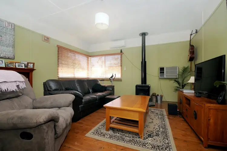 9 McDonald Street, Oakey QLD 4401