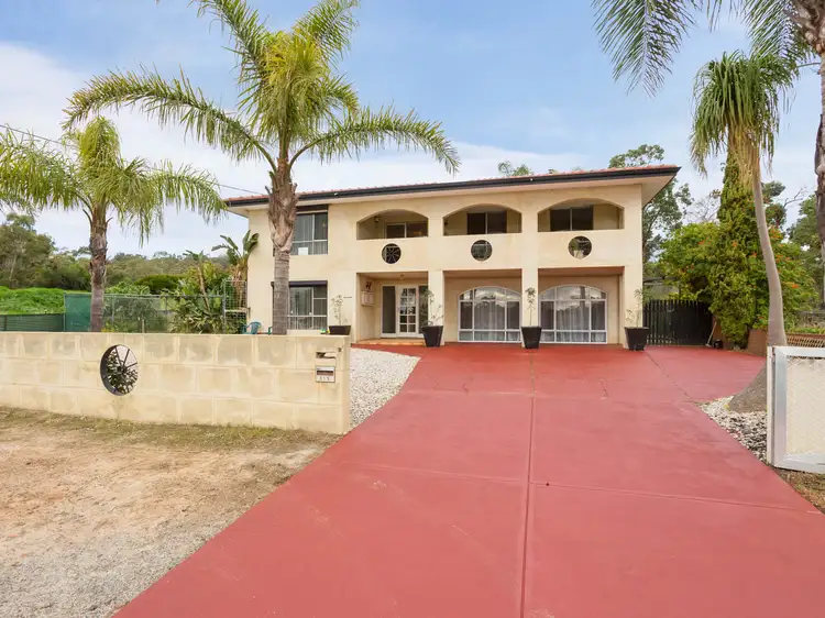 319 Holmes Road, Forrestfield WA 6058