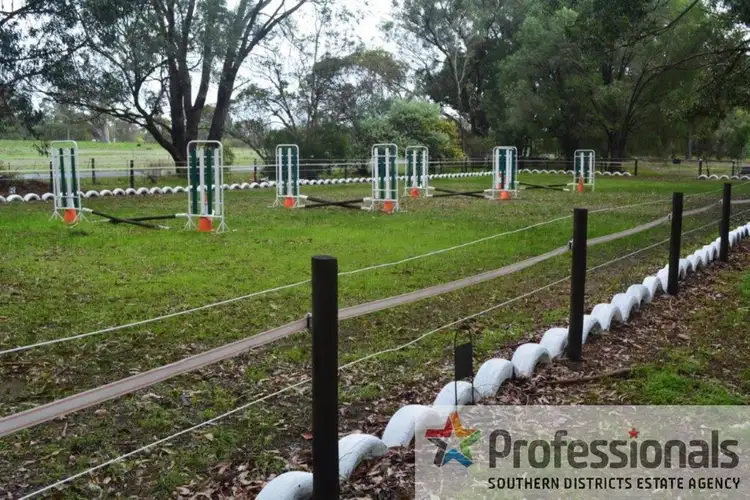 Fourth view of Homely rural property listing, 11 McMahon Court, Uduc WA 6220