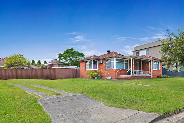 12 Parkview Avenue, Belfield NSW 2191