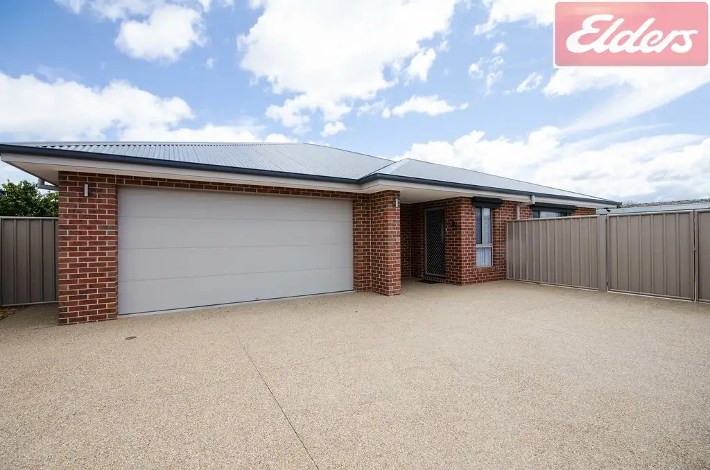 Main view of Homely townhouse listing, 2/11 Charles Street, Wodonga VIC 3690
