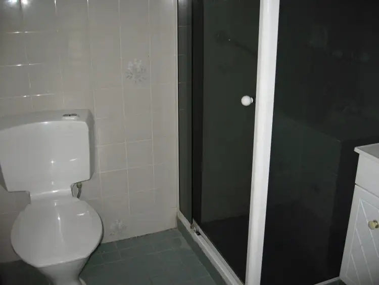 Fourth view of Homely house listing, 18 Pearce Street, Parkes NSW 2870