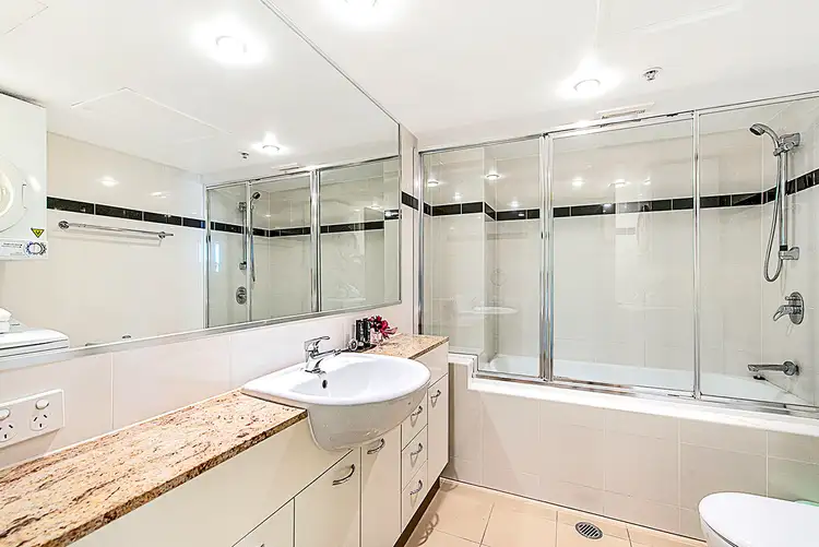 Fifth view of Homely apartment listing, 2504 / 70 'Mantra on Mary' Mary Street, Brisbane City QLD 4000