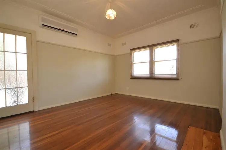 39 Bunberra Street, Bomaderry NSW 2541