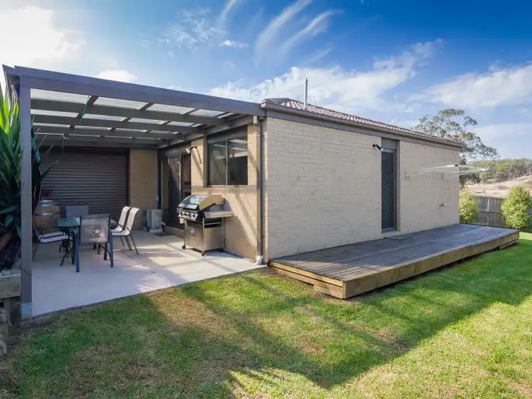 Fifth view of Homely house listing, 16 Jennifer Court, Pakenham VIC 3810