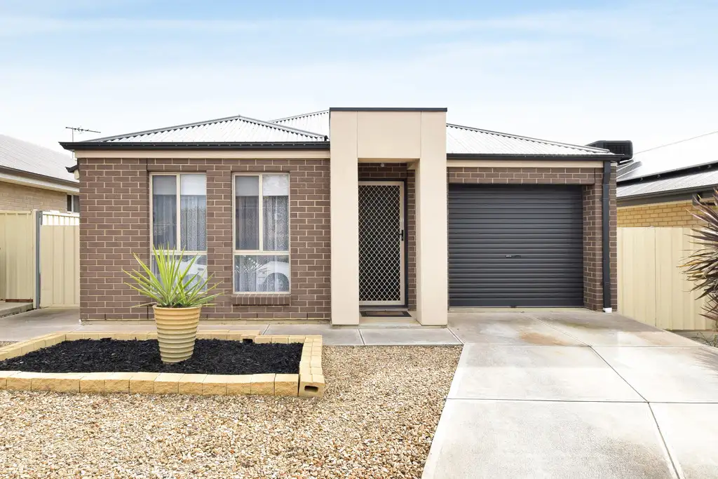 Main view of Homely house listing, 5 Karen Court, Morphett Vale SA 5162