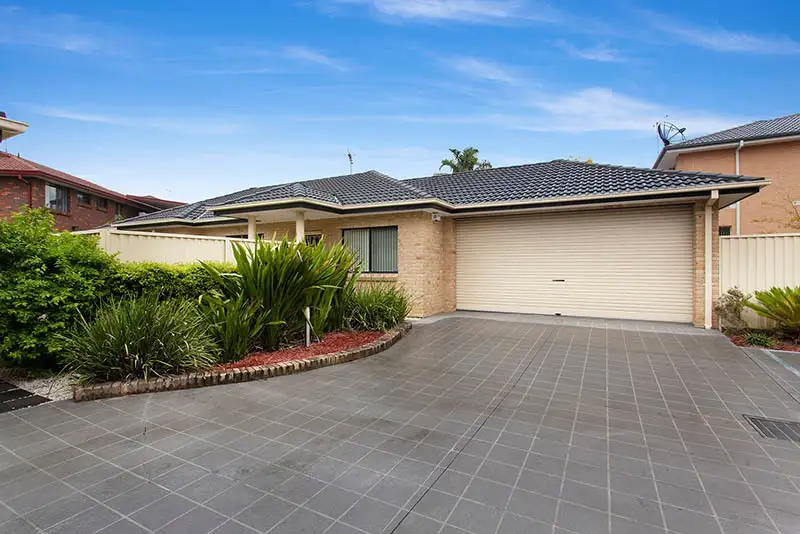 Main view of Homely villa listing, 4/334-336 Princes Highway, Sylvania NSW 2224