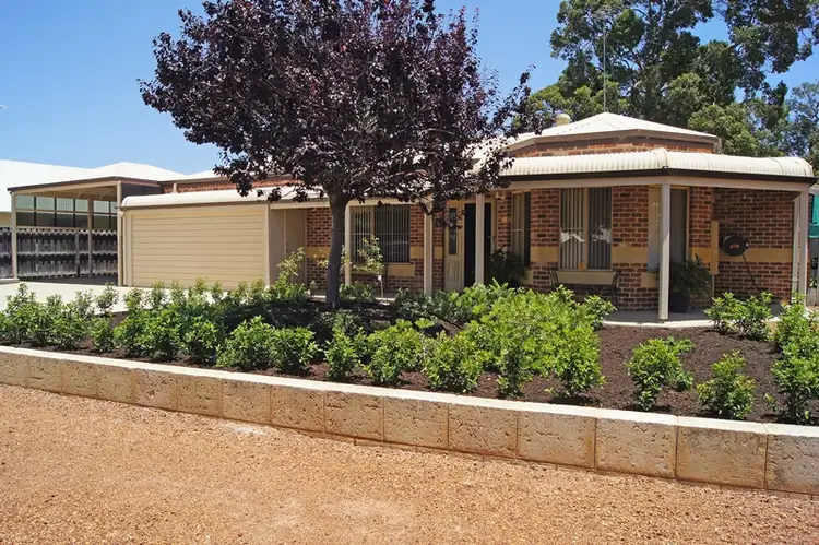 17 Macquarie Drive, Coodanup WA 6210