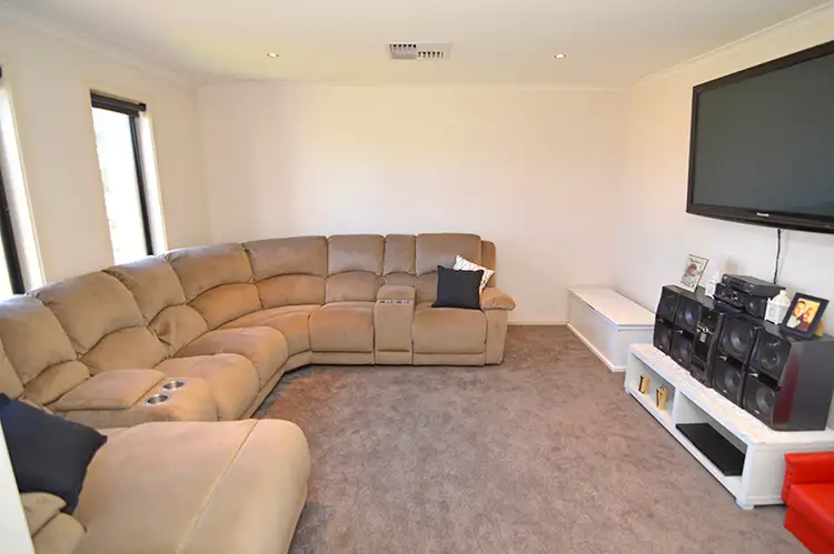 Sixth view of Homely house listing, 1 Stanford Rise, Mildura VIC 3500