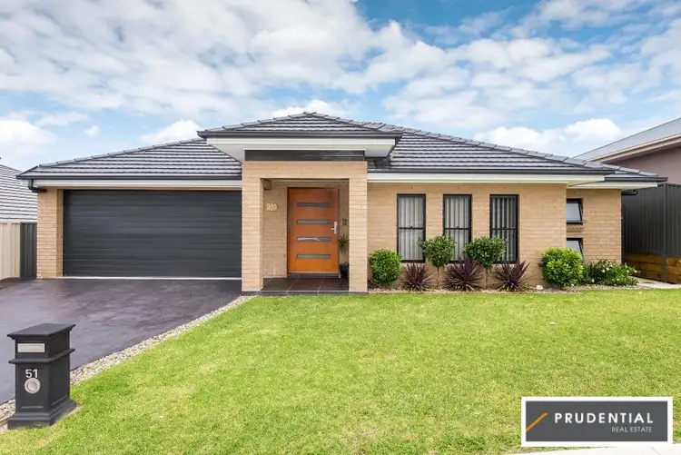 51 Swansona Avenue, Mount Annan NSW 2567