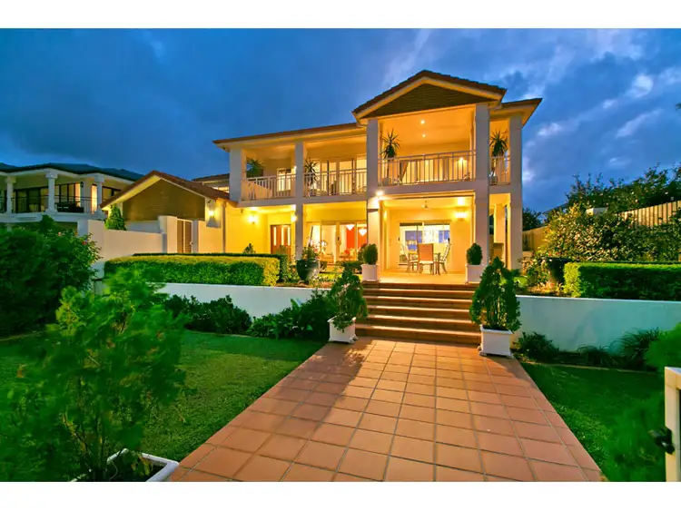 6 Bribie Close, Redland Bay QLD 4165