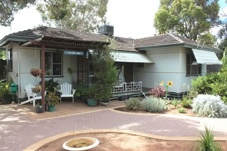 1 Walarat Road, Northam WA 6401