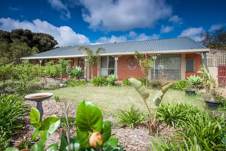 Third view of Homely house listing, 4 Carnoustie Drive, Sunbury VIC 3429
